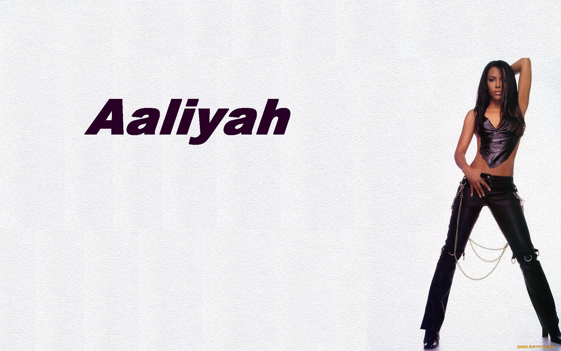 музыка, aaliyah, певица, брюнетка, брюки, топ, цепи.